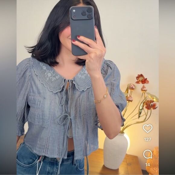 Zara Tops - ZARA EMBROIDERED CROP SHIRT